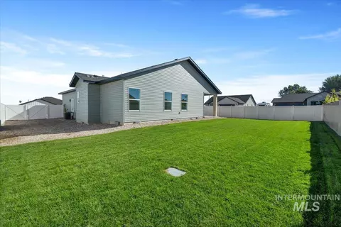 Exterior - 1011 23rd Ave E, Jerome, ID 83338 photo 10 of 10