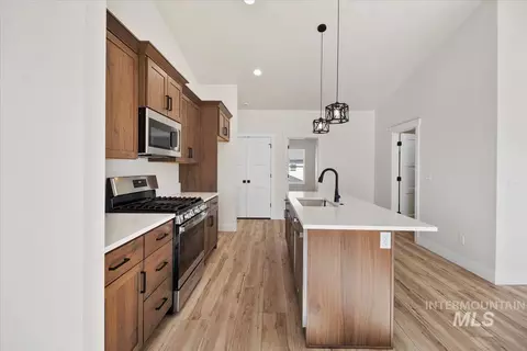 Kitchen - 1011 23rd Ave E, Jerome, ID 83338 photo 1 of 4