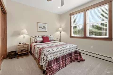 Bedroom - 1016 Strong Ln, Potlatch, ID 83855 photo 4 of 4