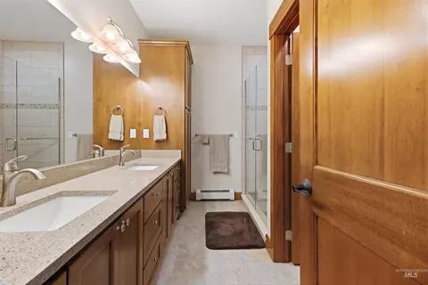 Bath - 1016 Strong Ln, Potlatch, ID 83855 photo 1 of 5