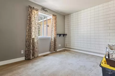 Bedroom - 1052 E Sicily, Meridian, ID 83642 photo 1 of 6