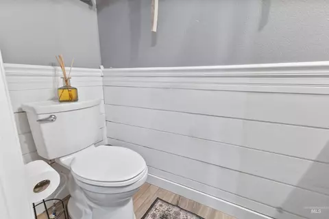 Bath - 1052 E Sicily, Meridian, ID 83642 photo 2 of 4
