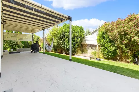 Exterior - 1052 E Sicily, Meridian, ID 83642 photo 7 of 10