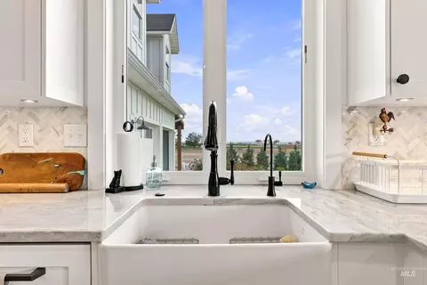 Kitchen - 17639 Providence Ln, Caldwell, ID 83607 photo 4 of 5