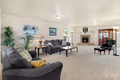 Living - 16784 Abram, Caldwell, ID 83607 photo 1 of 3