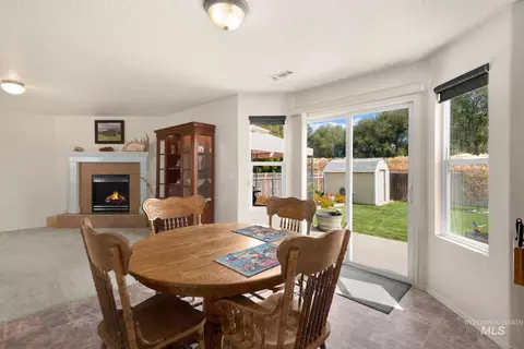 Dining - 16784 Abram, Caldwell, ID 83607 photo 4 of 4