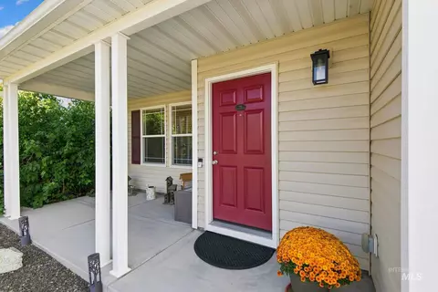 Exterior - 16784 Abram, Caldwell, ID 83607 photo 2 of 7
