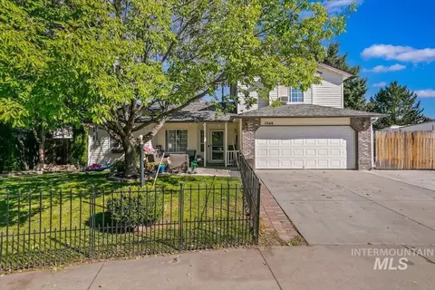 7848 E Red Oak Ct, Nampa, ID 83687