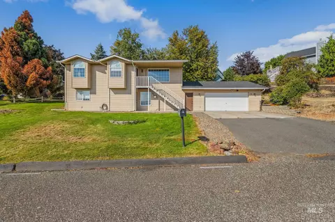 3610 Masters Dr, Clarkston, WA 99403