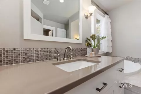 Bath - 5445 W Saguaro Dr, Eagle, ID 83616 photo 2 of 7