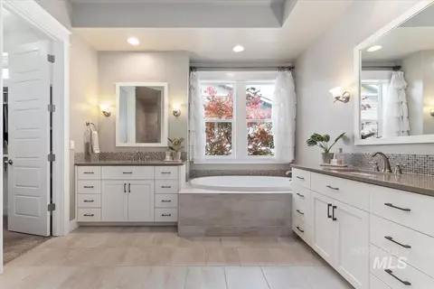 Bath - 5445 W Saguaro Dr, Eagle, ID 83616 photo 1 of 7