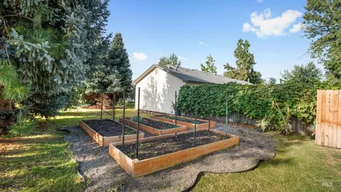 Exterior - 379 N Procyon Pl, Star, ID 83669 photo 1 of 4