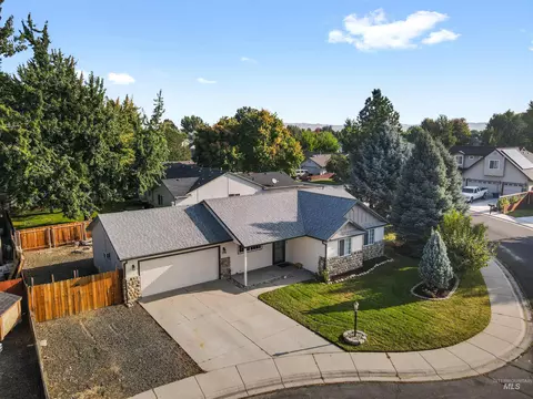 View/Area - 379 N Procyon Pl, Star, ID 83669 photo 2 of 9