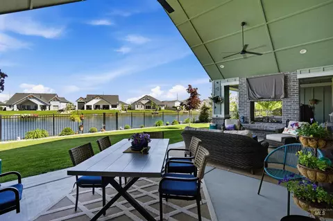 Exterior - 239 S Eagles Roost Way, Eagle, ID 83616 photo 10 of 12
