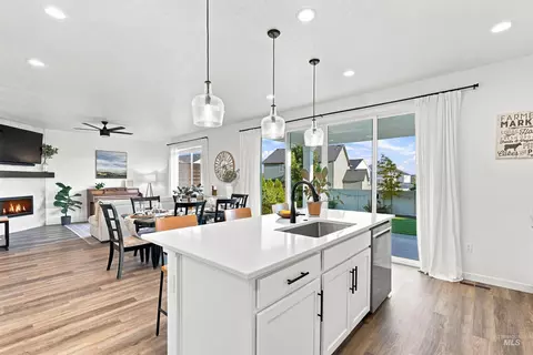 Kitchen - 11175 W Soaring Hawk St, Star, ID 83669 photo 1 of 3