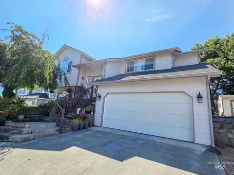 3604 Masters Dr, Clarkston, WA 99403