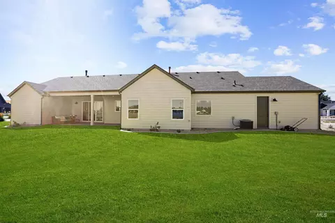 Exterior - 622 Biscotti Loop, Heyburn, ID 83336 photo 4 of 10