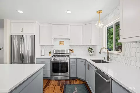 Kitchen - 3152 S Ithaca Ave, Boise, ID 83709 photo 2 of 4