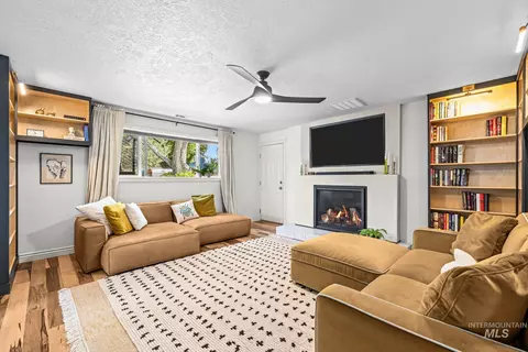 Living - 3152 S Ithaca Ave, Boise, ID 83709 photo 2 of 2