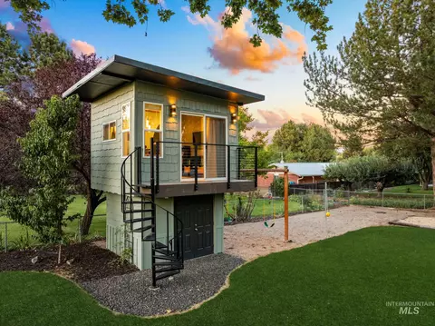 Exterior - 3152 S Ithaca Ave, Boise, ID 83709 photo 6 of 19
