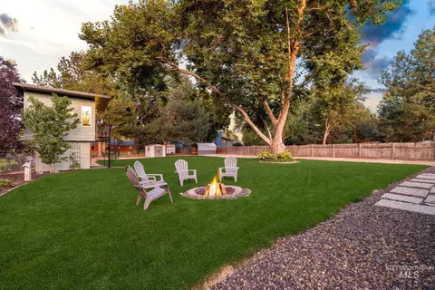 Exterior - 3152 S Ithaca Ave, Boise, ID 83709 photo 11 of 19