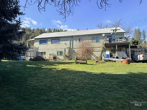 Exterior - 335 N Pine St, Peck, ID 83545 photo 1 of 14
