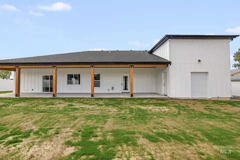 Exterior - 429 E Hagerman Ave, Hagerman, ID 83332 photo 2 of 5