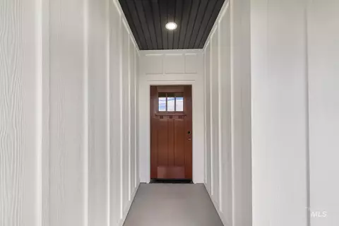 Entry Way - 429 E Hagerman Ave, Hagerman, ID 83332 photo 1 of 3