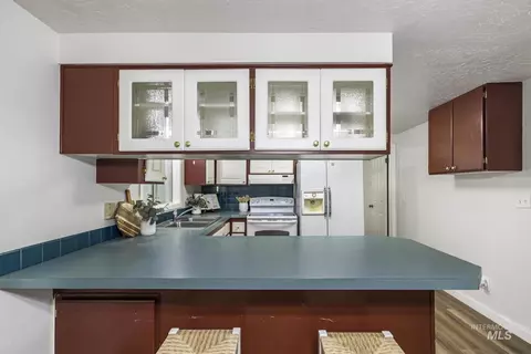 Kitchen - 2672 S 1050 E, Hagerman, ID 83332 photo 2 of 2