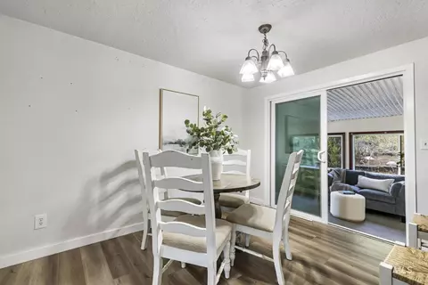 Dining - 2672 S 1050 E, Hagerman, ID 83332 photo 2 of 2