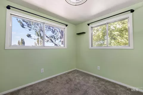 Bedroom - 2672 S 1050 E, Hagerman, ID 83332 photo 3 of 7