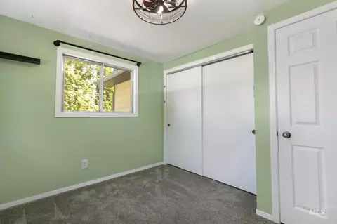 Bedroom - 2672 S 1050 E, Hagerman, ID 83332 photo 4 of 7