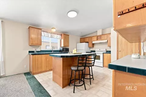 175 N 12th E, Mountain Home, ID 83647 photo 10