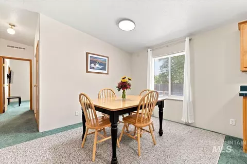 175 N 12th E, Mountain Home, ID 83647 photo 9