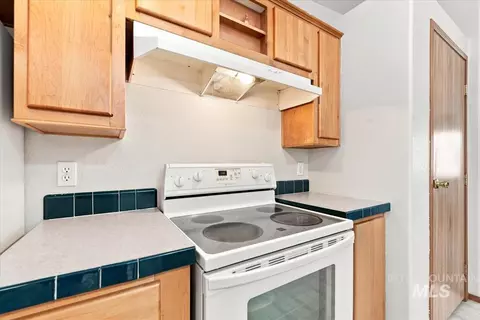175 N 12th E, Mountain Home, ID 83647 photo 12
