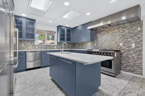 Kitchen - 9590 Foothill Rd, Middleton, ID 83644 photo 6 of 9
