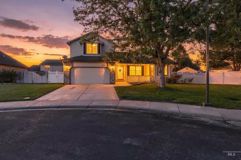 432 Fall Dr, Nampa, ID 83686