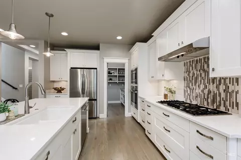 Kitchen - 3765 W Dublin Dr, Eagle, ID 83616 photo 2 of 5