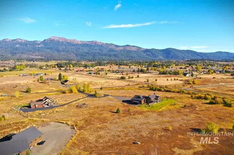 6 Michelle Pl, Mccall, ID 83638 photo 12