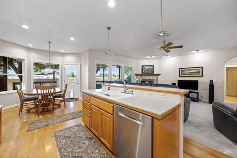 Kitchen - 1560 W Yellowstone Ct, Eagle, ID 83616 photo 4 of 4