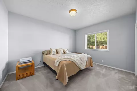 Bedroom - 1560 W Yellowstone Ct, Eagle, ID 83616 photo 4 of 6