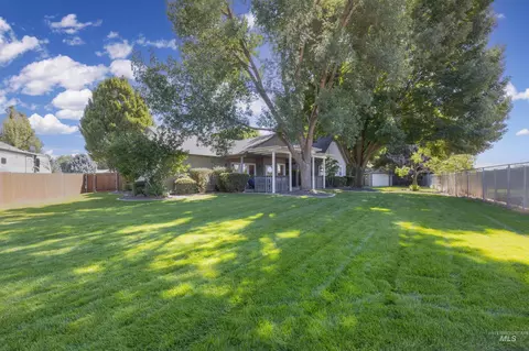 Exterior - 1560 W Yellowstone Ct, Eagle, ID 83616 photo 7 of 12