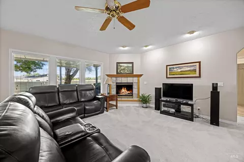 Living - 1560 W Yellowstone Ct, Eagle, ID 83616 photo 2 of 3