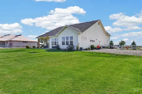 Exterior - 12780 Draft St, Middleton, ID 83644 photo 11 of 12
