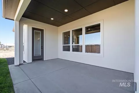 Exterior - 7050 W Tolland St, Eagle, ID 83616 photo 5 of 6