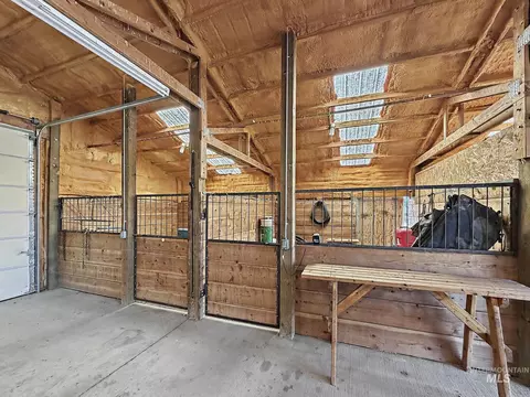 Exterior - 6900 W Charters Ln, Melba, ID 83641 photo 8 of 12