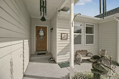 Entry Way - 6900 W Charters Ln, Melba, ID 83641 photo 1 of 2