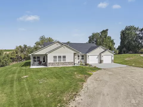 Exterior - 6900 W Charters Ln, Melba, ID 83641 photo 2 of 12