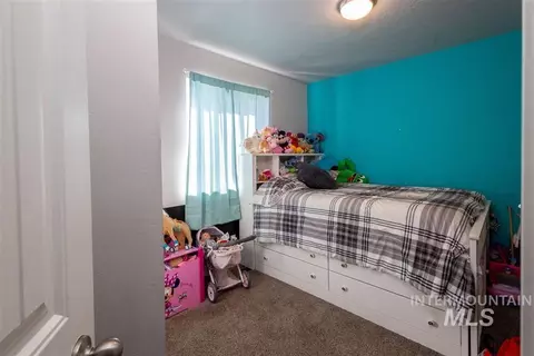 Bedroom - 2160 E Ridgeview Ave, Payette, ID 83661 photo 5 of 6