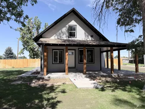 Exterior - 488 3rd Ave W, Wendell, ID 83355 photo 3 of 3